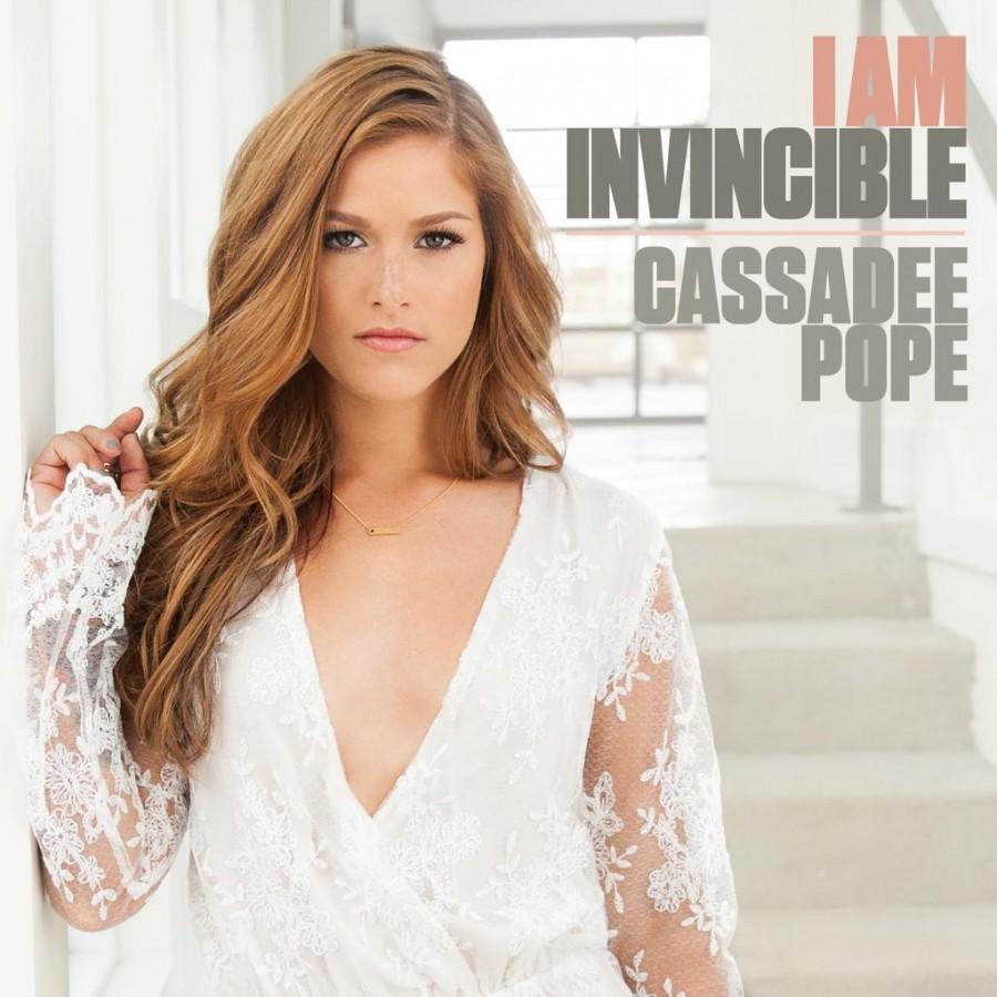 Review+of+Cassadee+Popes+I+Am+Invincible