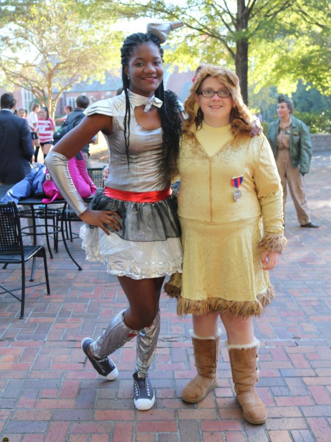 Sophomore Lauren Rollins and Abigail Yerke dressed up as Hickory the Tin Man and Zeke the Cowardly Lion from The Wizard of Oz