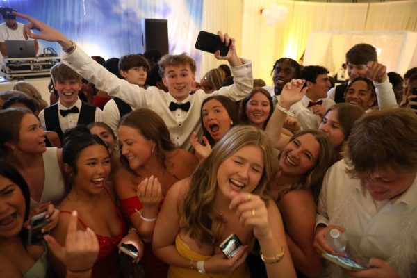 Glitz and Glamor, a Night to Remember at Prom
