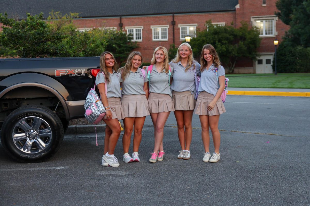 Seniors 
Gigi Frognet, Sidney Rush, Olivia Lunsford, Sara Frances Neuman and Bradford Middleton pose with their backpacks on the first day of school.