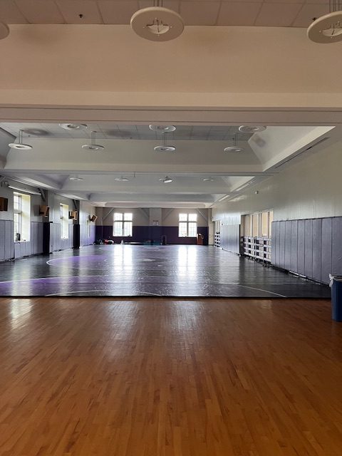 Picture of wrestling room before the decorations.